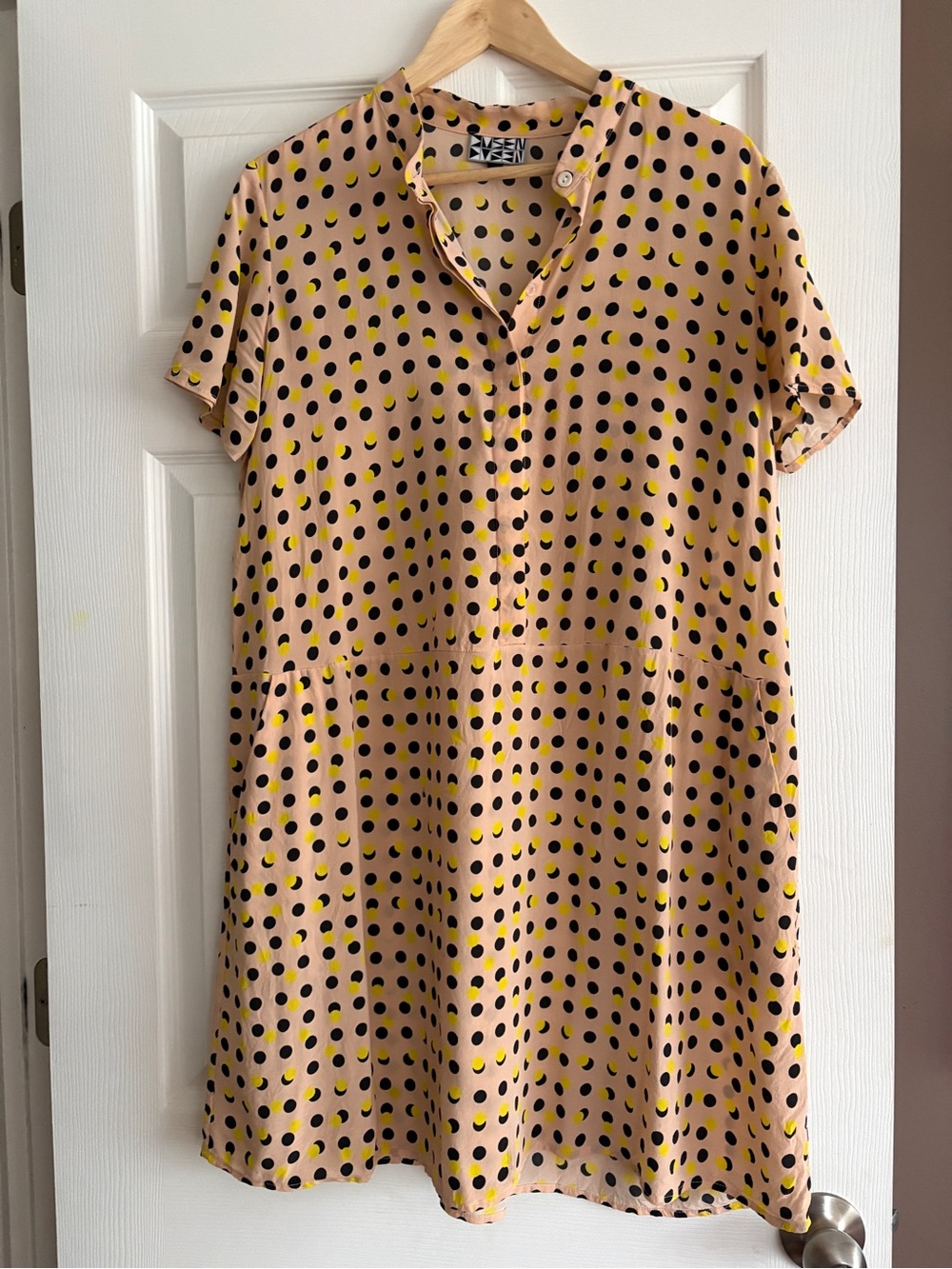 Dusen Dusen designer Women Pink Polka Dot Midi Dress with Short Sleeves